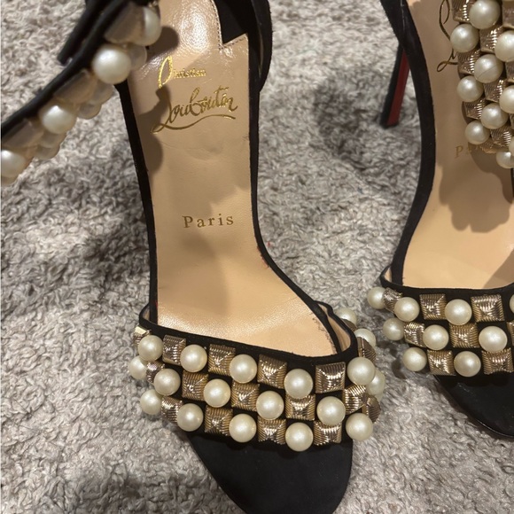 Christian Louboutin heels - Picture 3 of 11